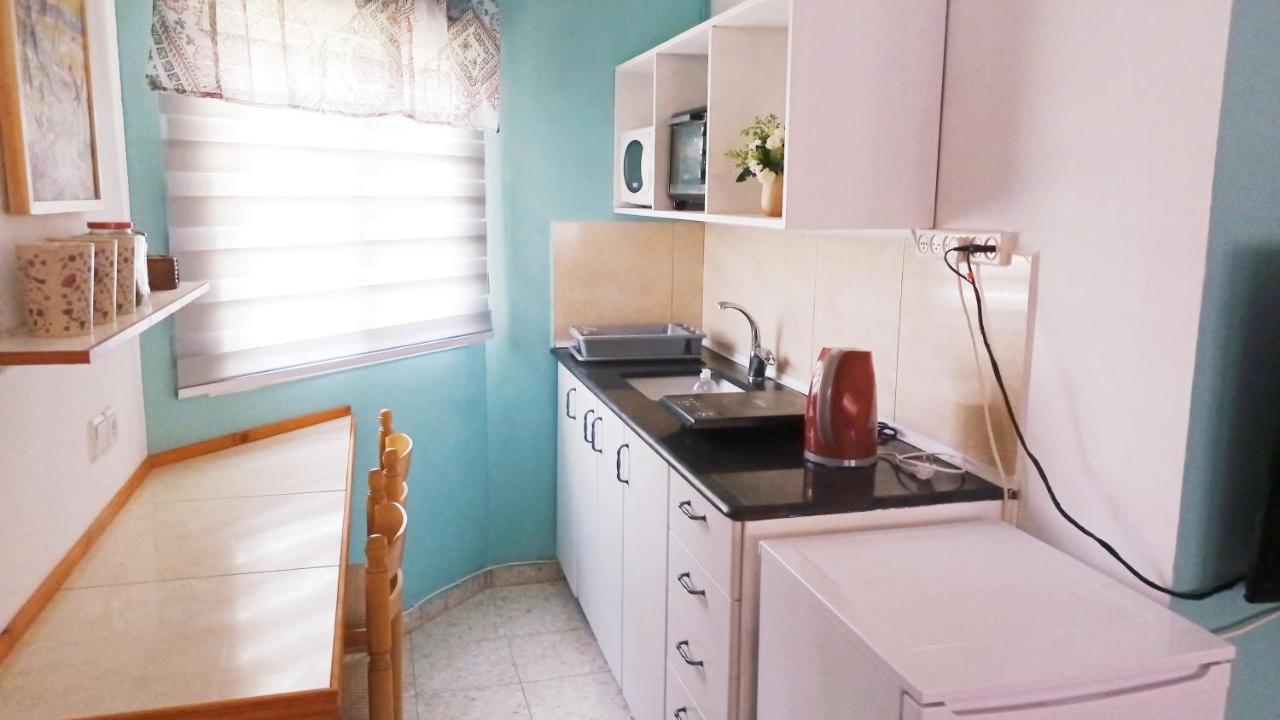 Jordan Valley One Room Apartment Menaẖemya Kültér fotó